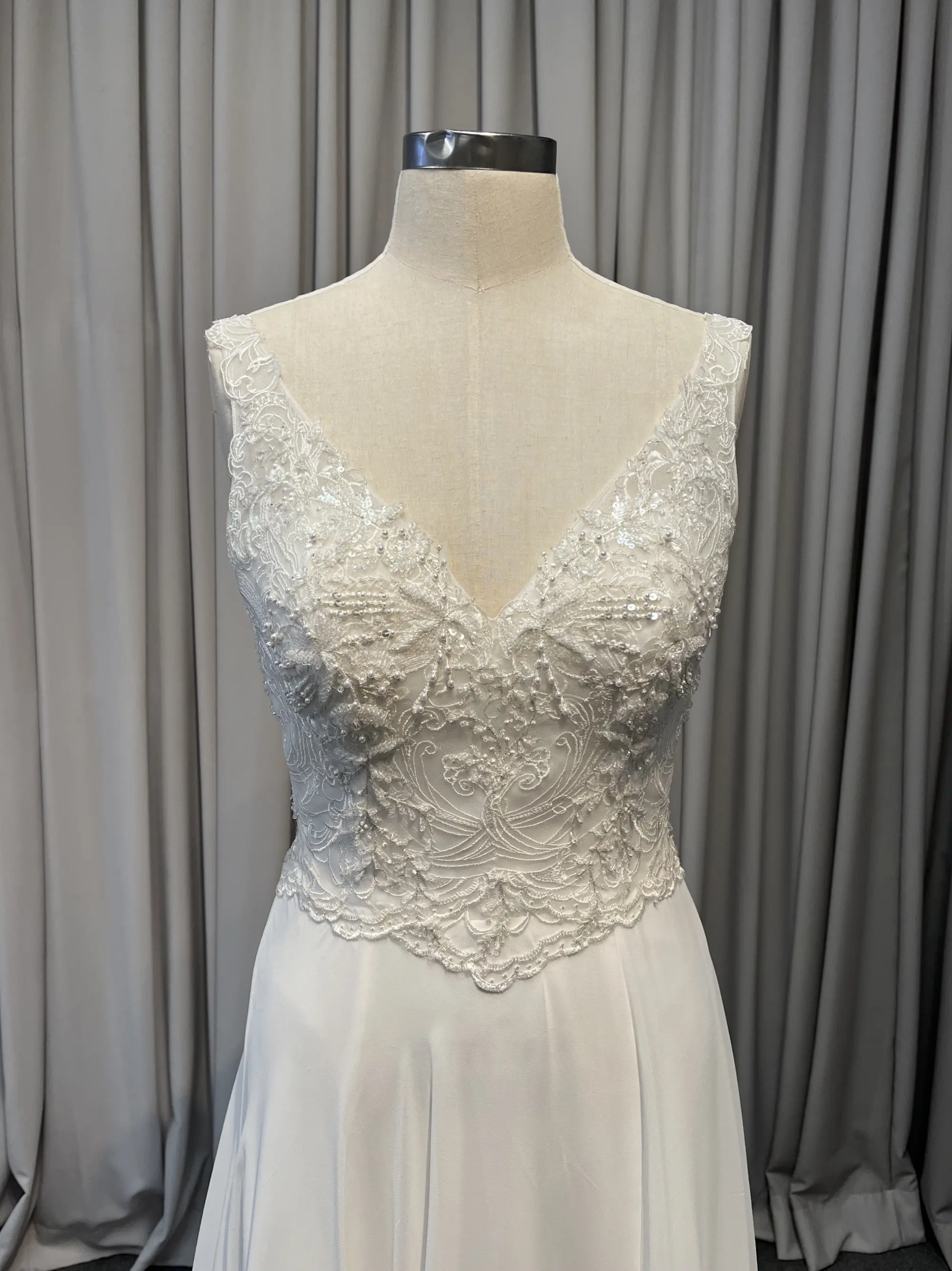 Wedding Dress #5B0AG330-1