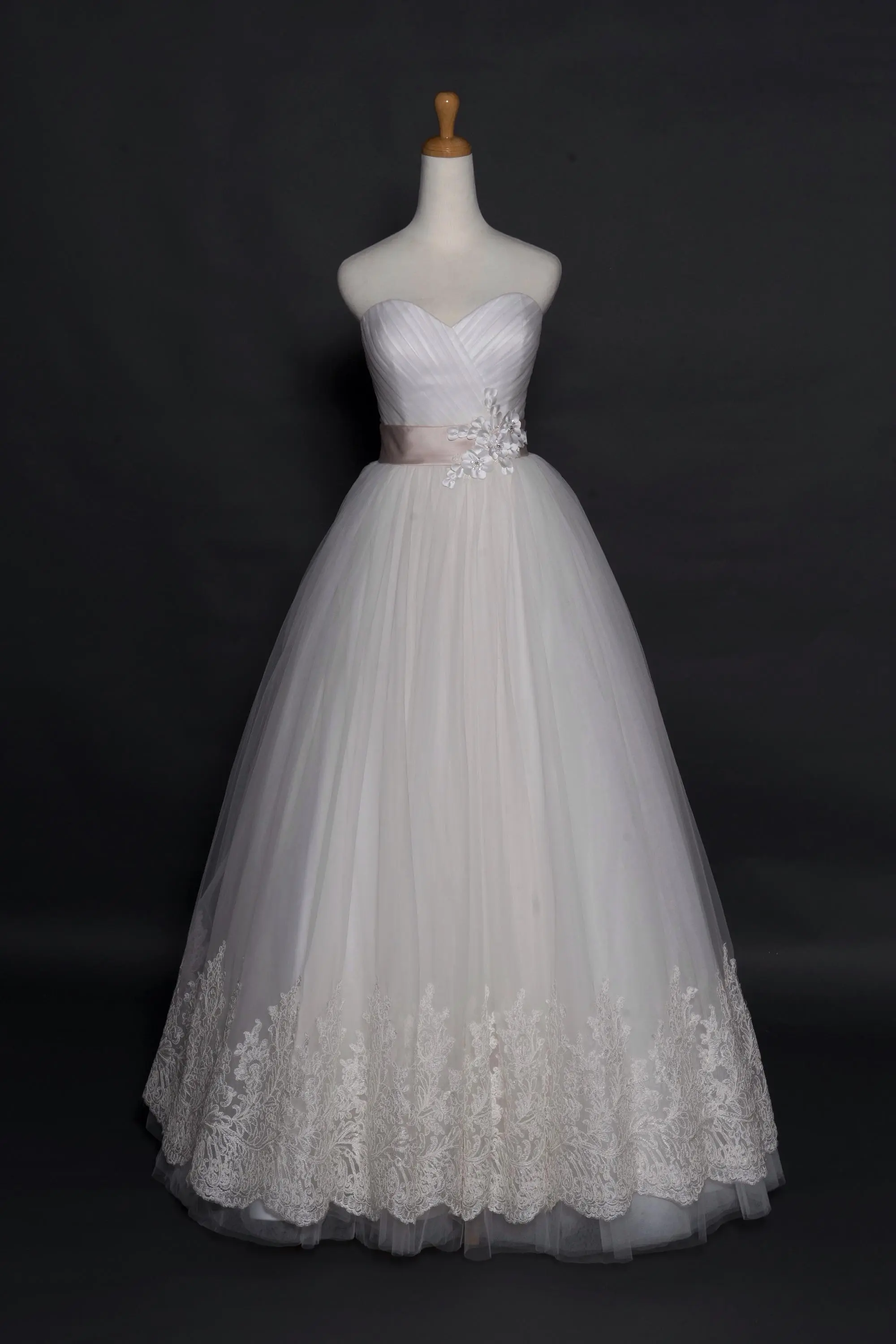 Wedding Dress #F49L0764