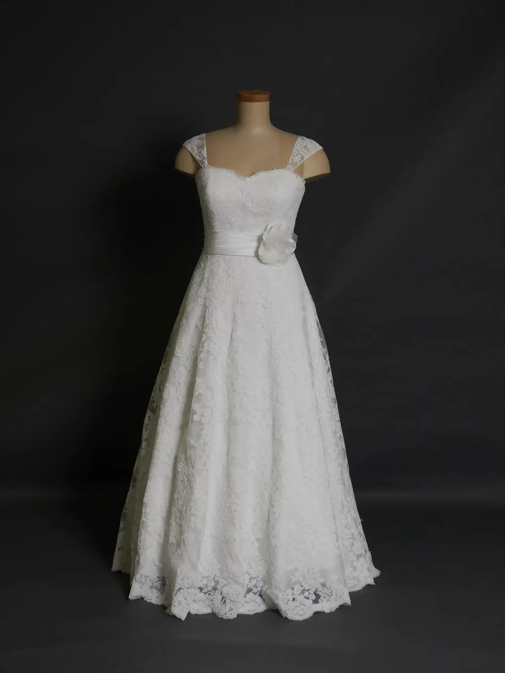 Wedding Dress #CF8L0773