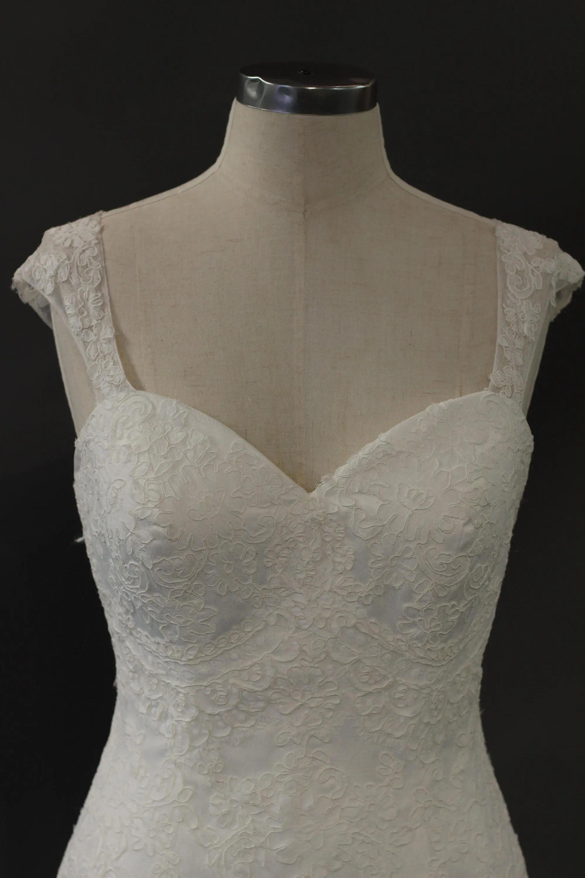 Wedding Dress #2A1L0935-3