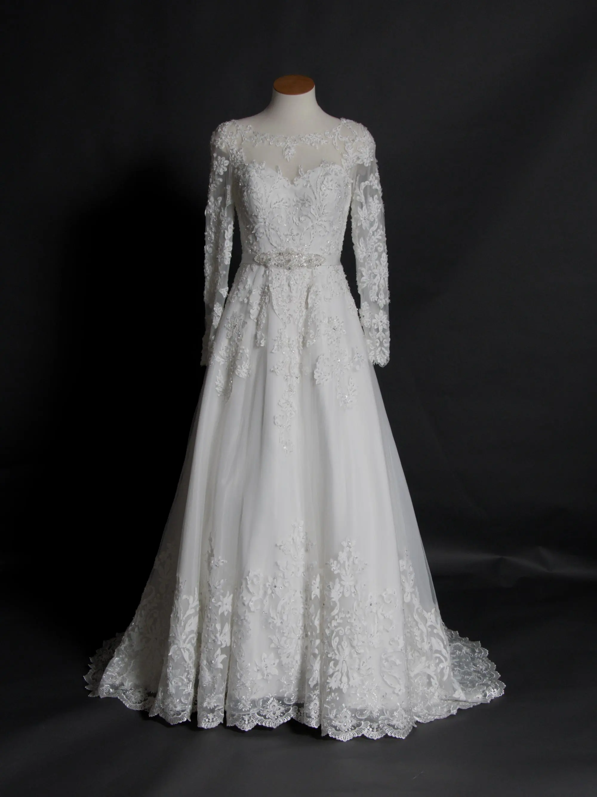 Wedding Dress #E35L1107