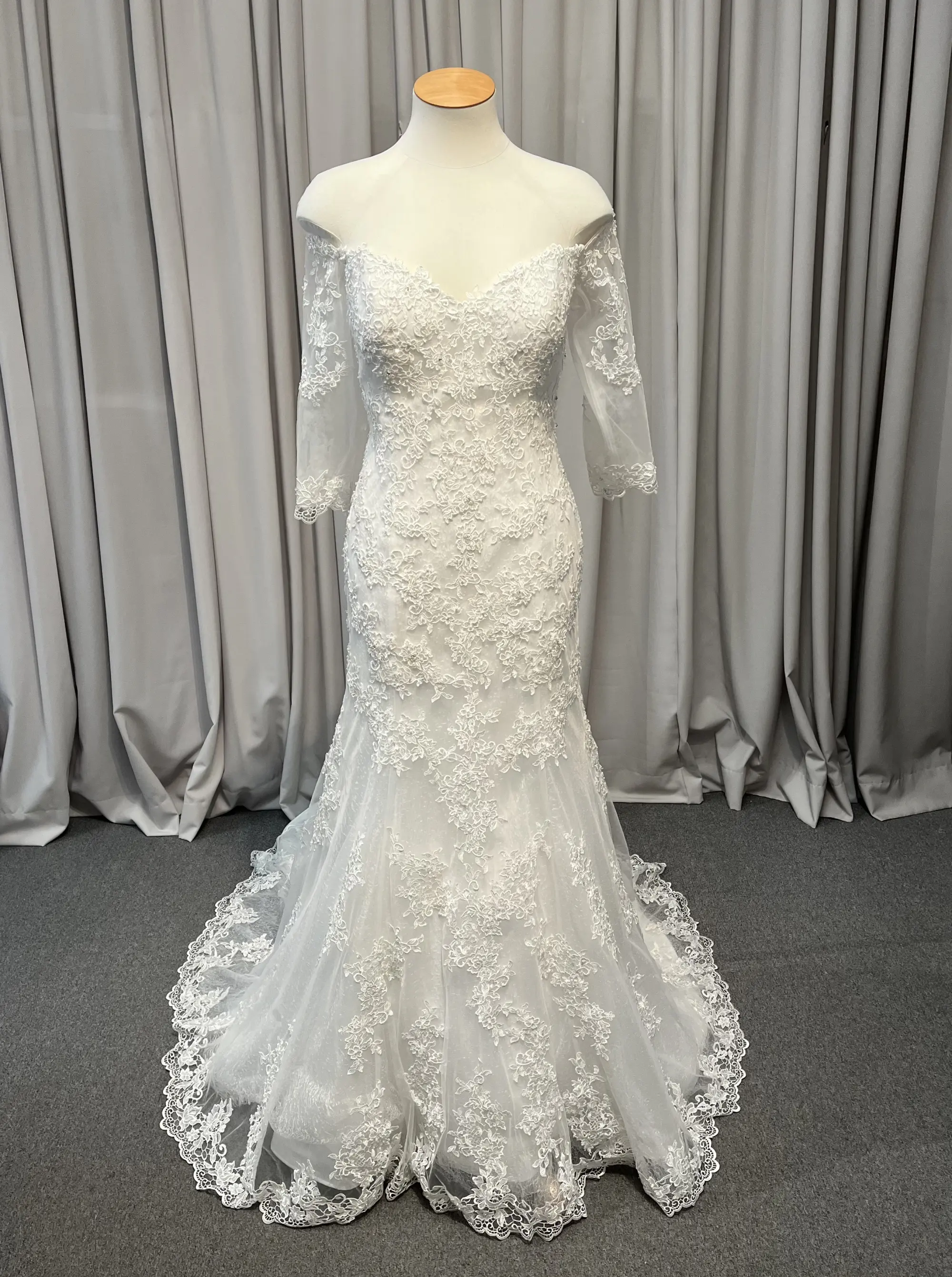 Wedding Dress #107L2002