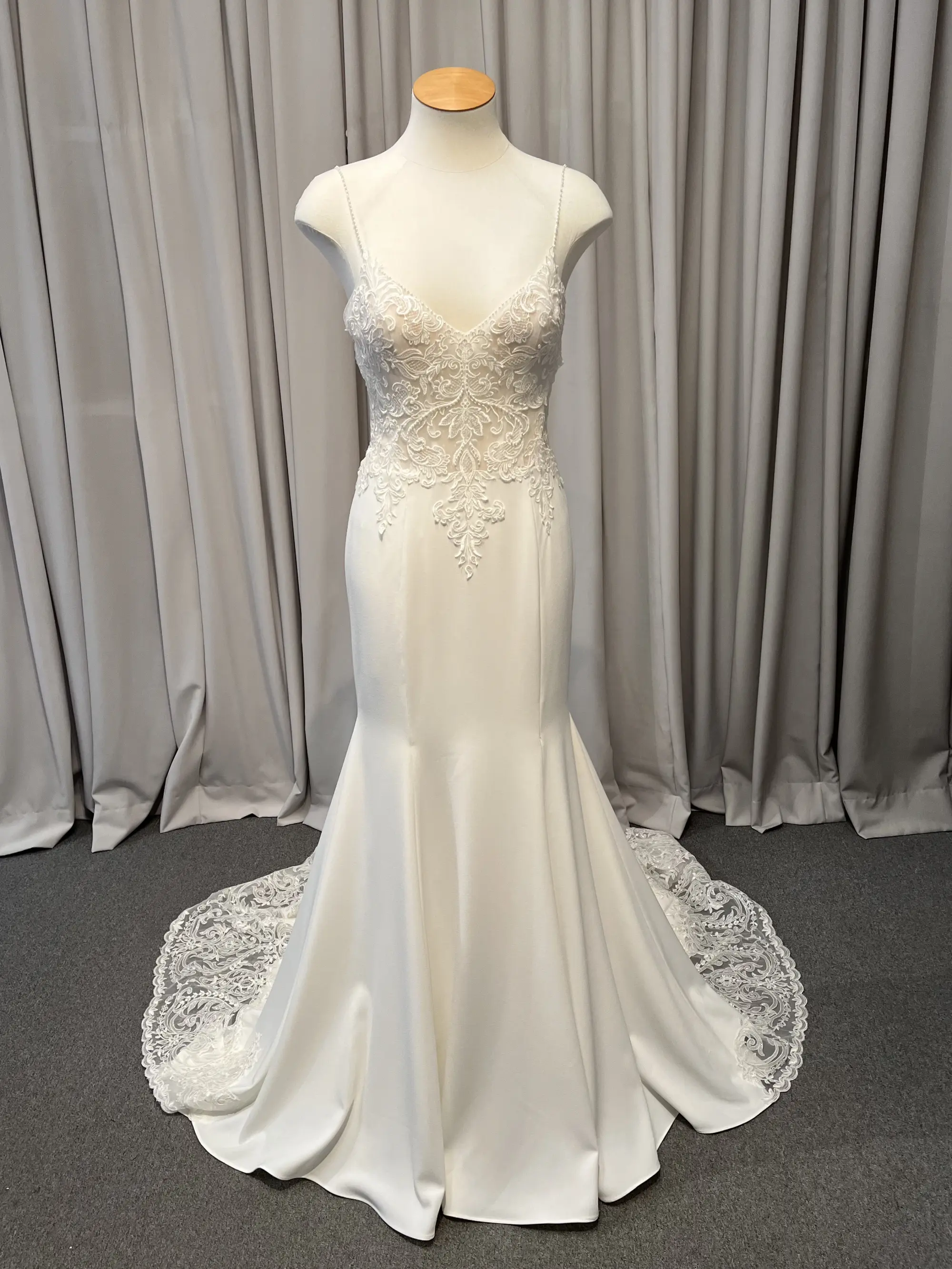 Wedding Dress #3F5L2710