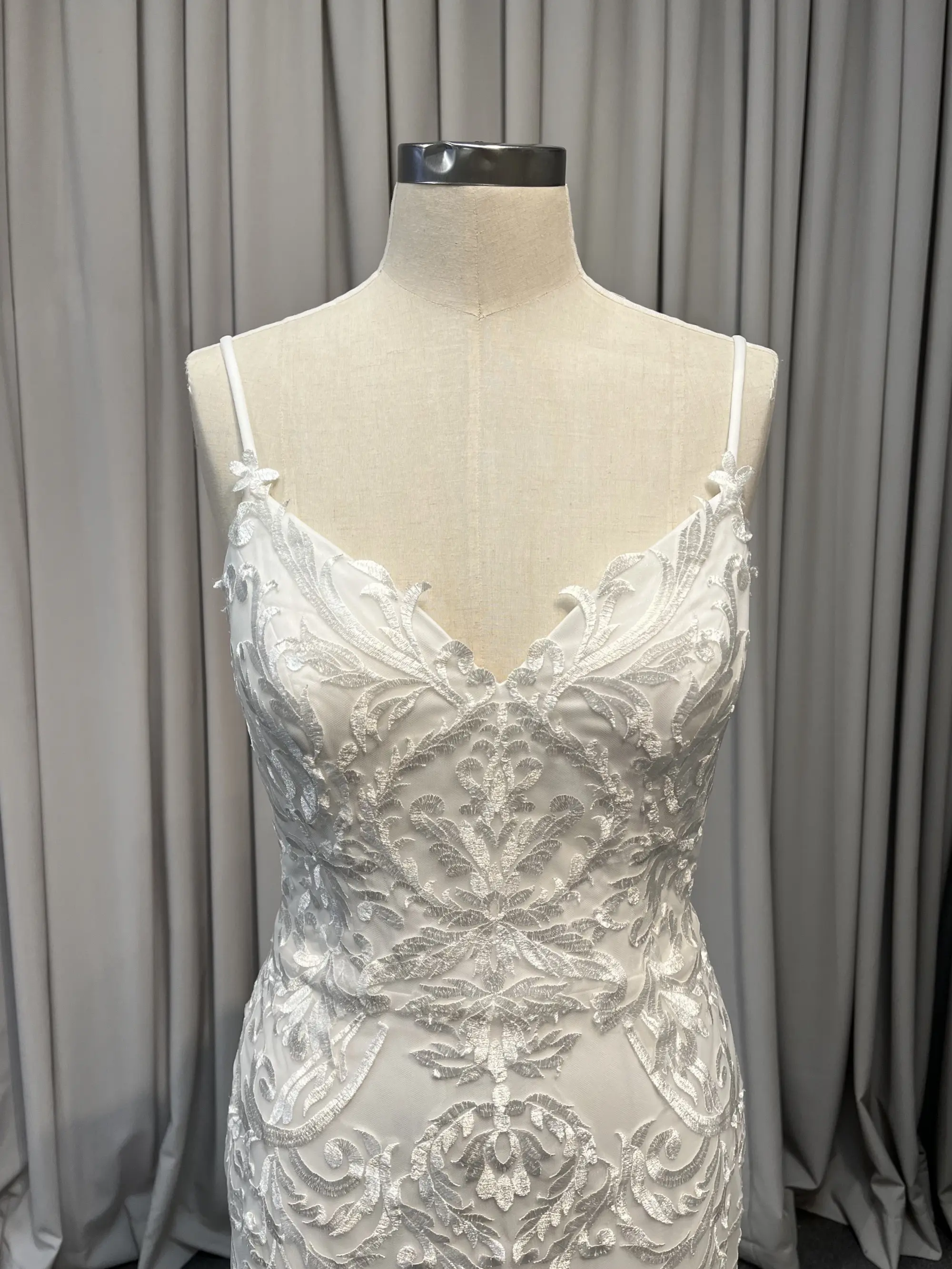 Wedding Dress #2F5L3142-2