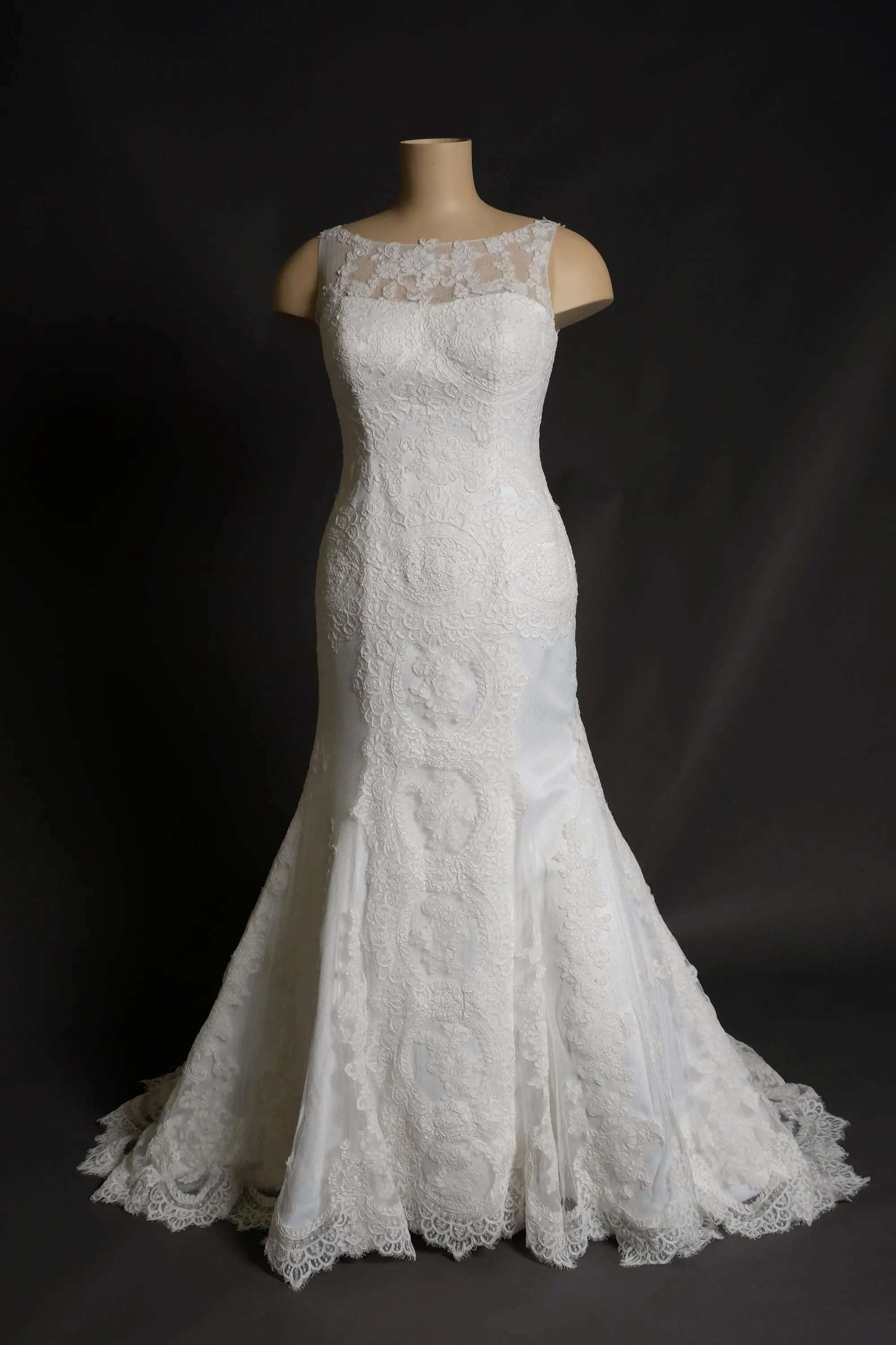 Wedding Dress #D3CMA09E