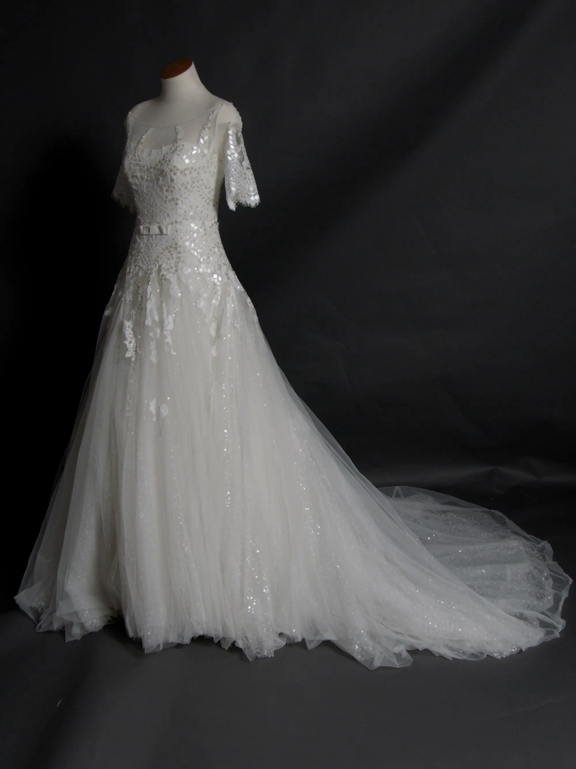 Wedding Dress #B63SL393-1