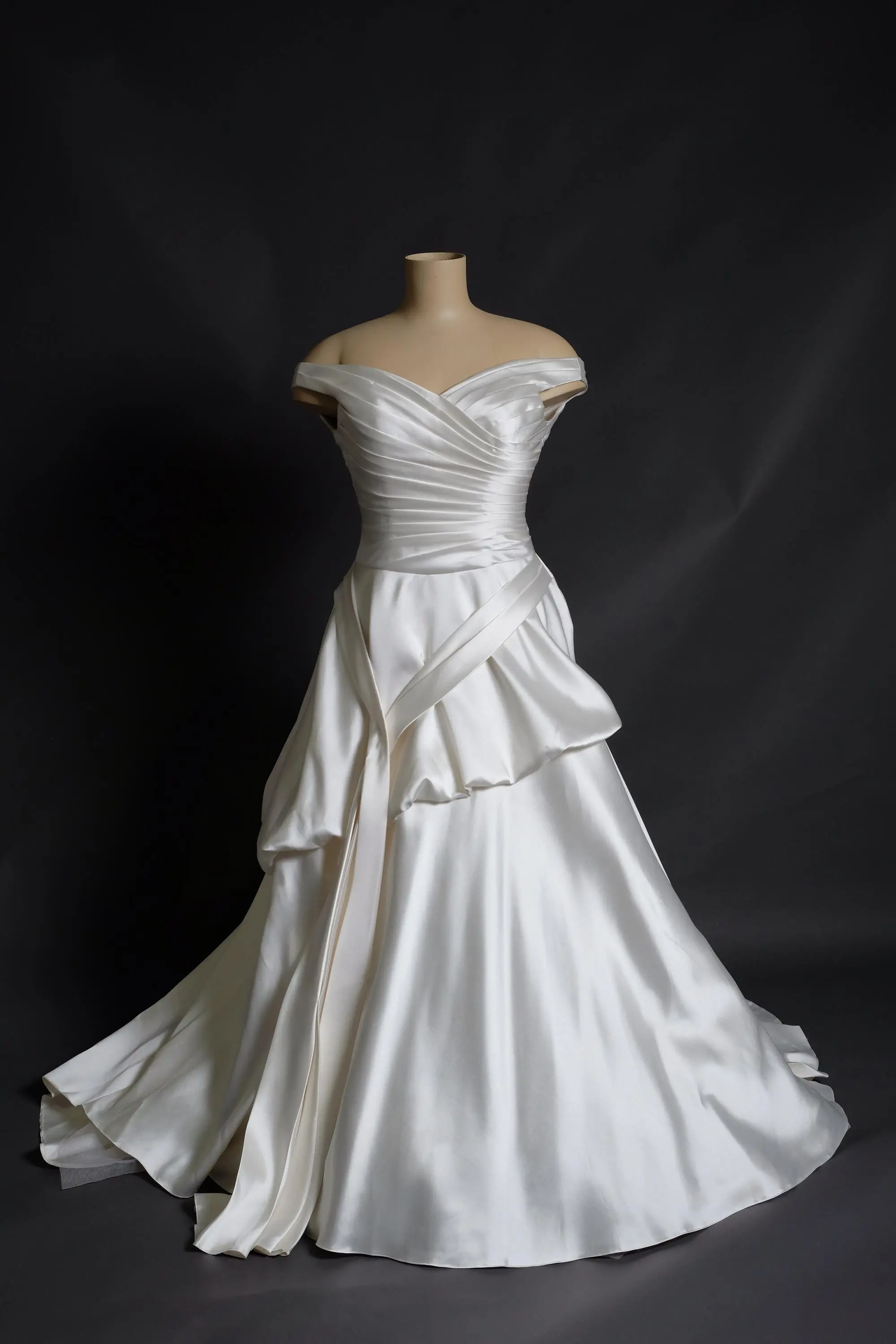 Wedding Dress #2B7W689T-1