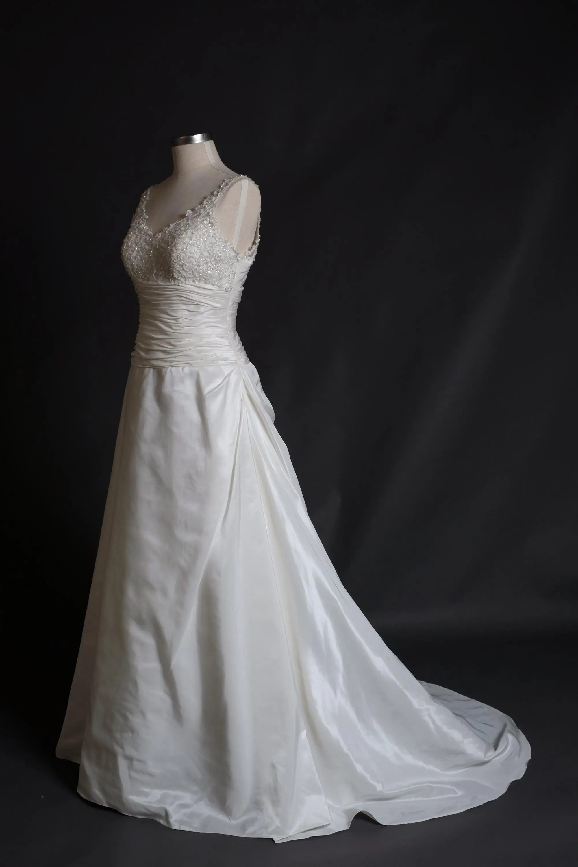 Wedding Dress #69EX001T-1