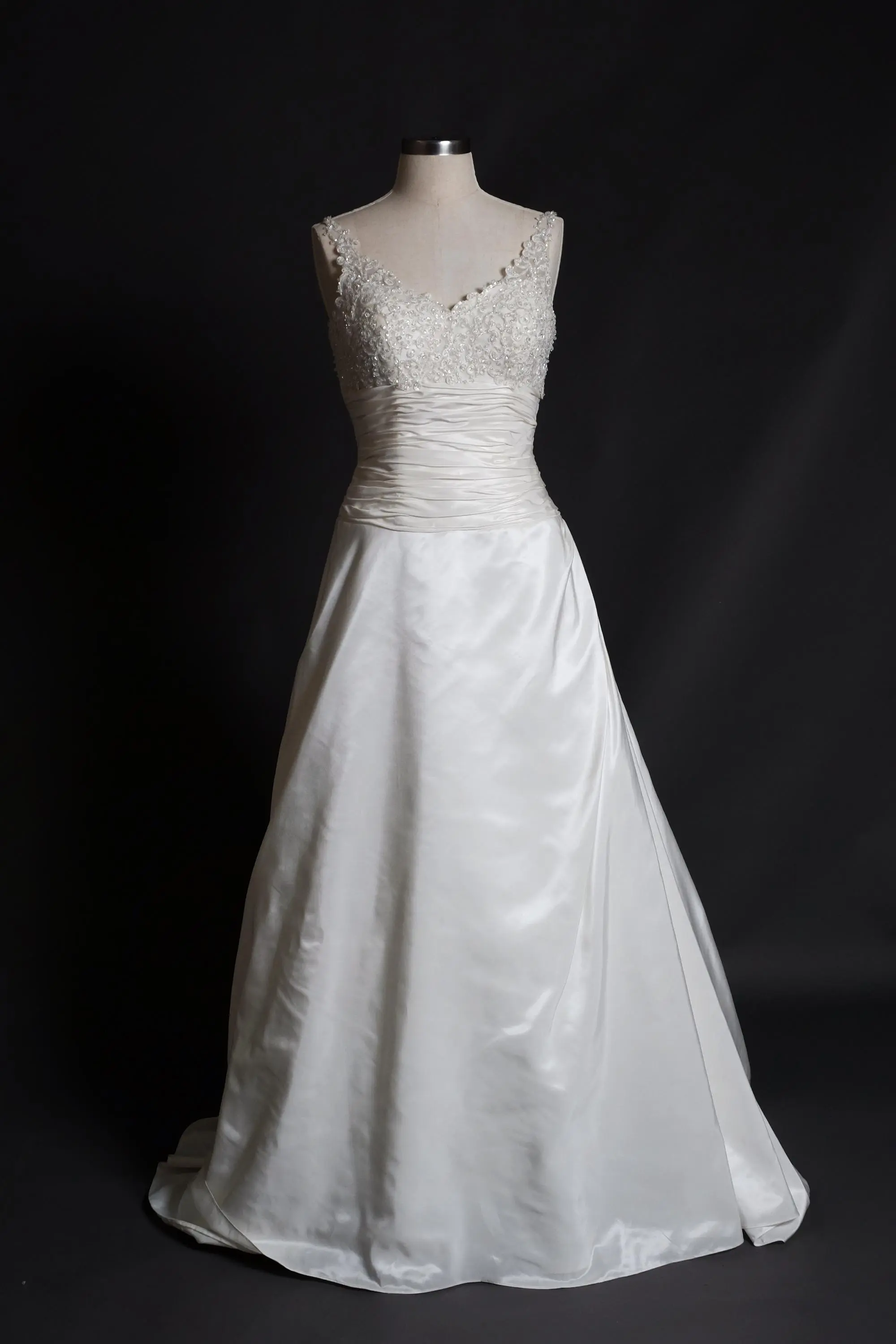 Wedding Dress #69EX001T