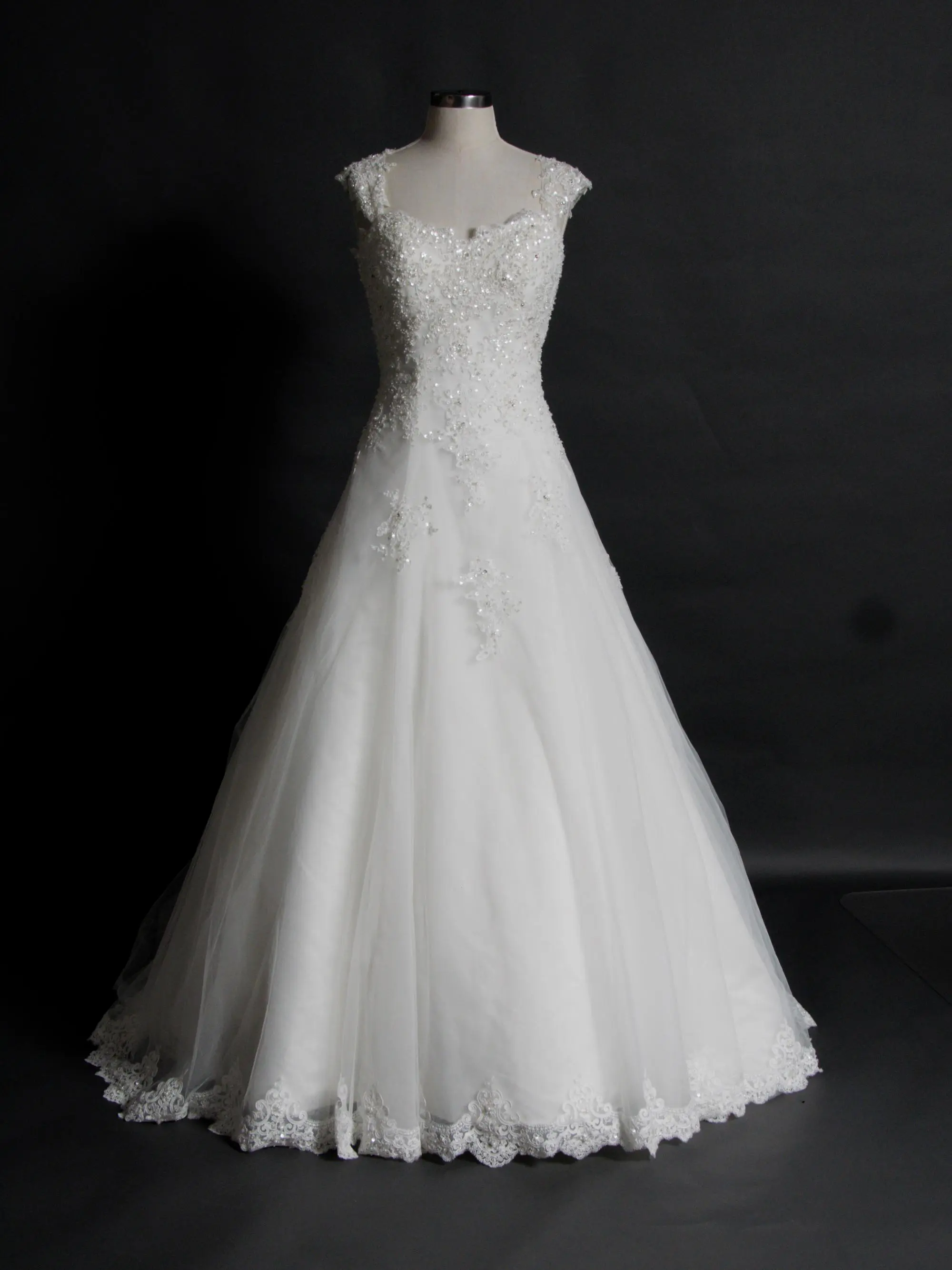 Wedding Dress #465XF16130A