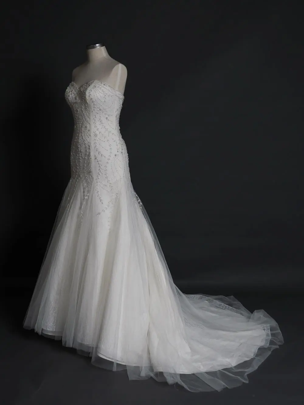 Wedding Dress #E23XF639-1
